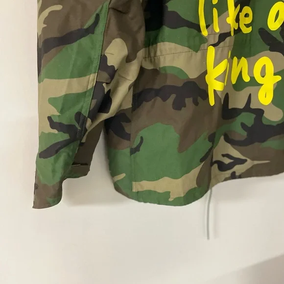 Mess in a bottle Army Jacket “queen don’t be afraid to rule like a king” size M - Picture 3 of 9